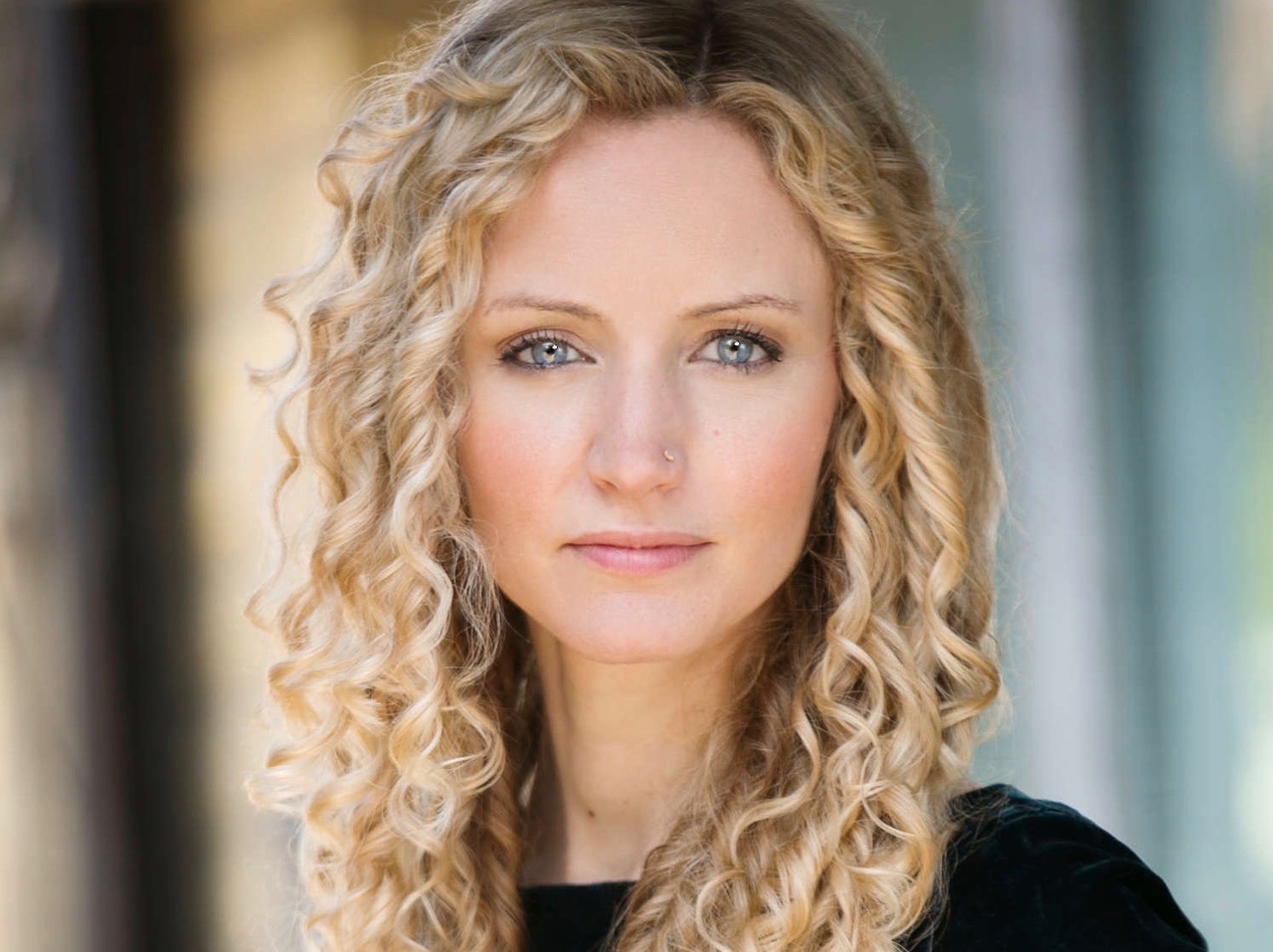 Suzannah Lipscomb Toples